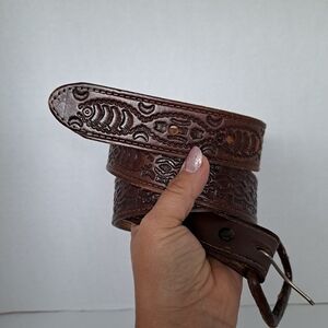 Vintage Brown Leather Southwestern‎ Tooled Fish Etching Hidden Zipper Belt 42